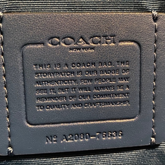 Coach Town Tote in Signature Canvas - Picture 8 of 9